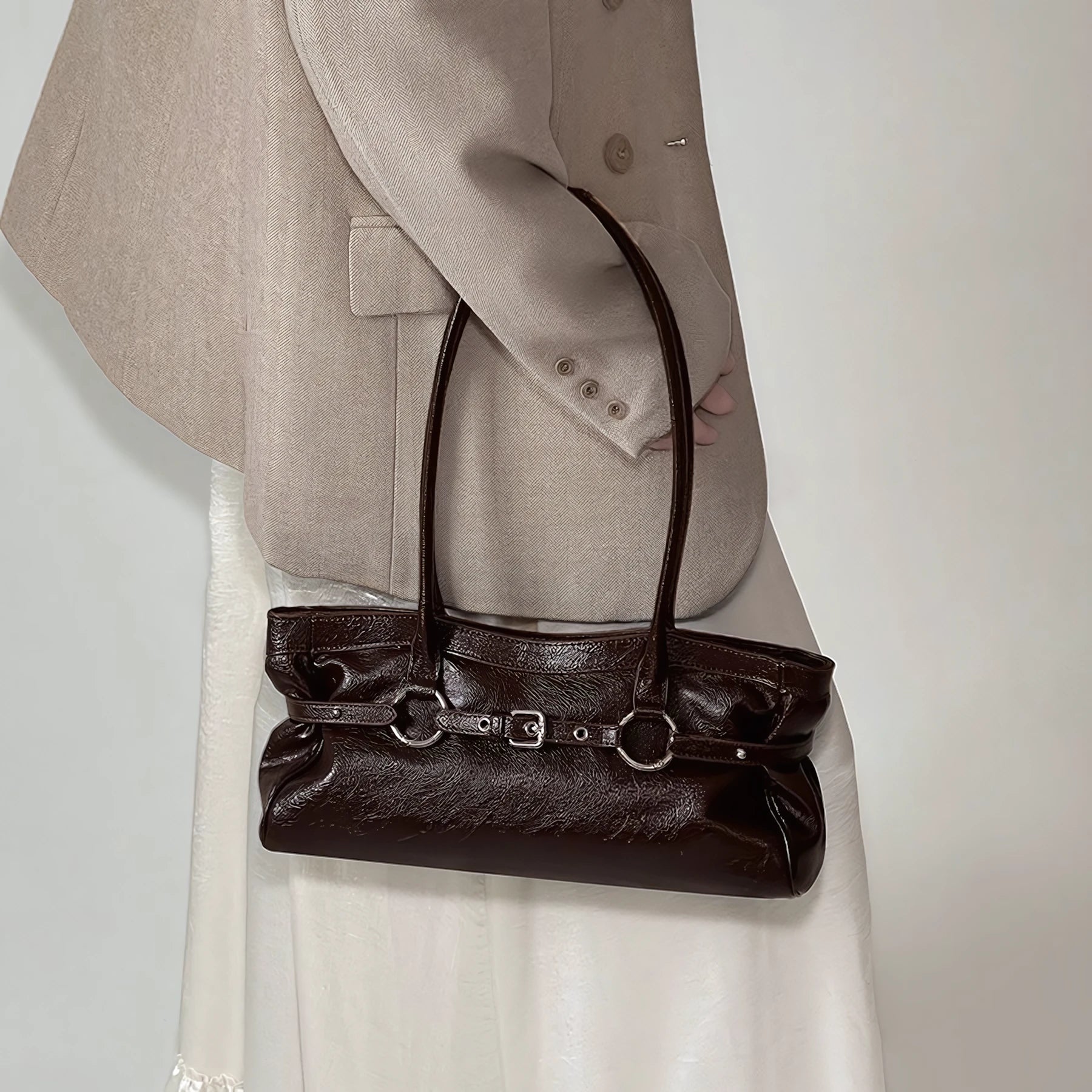 City Heartbelt – Glazed Leather Bowling Bag