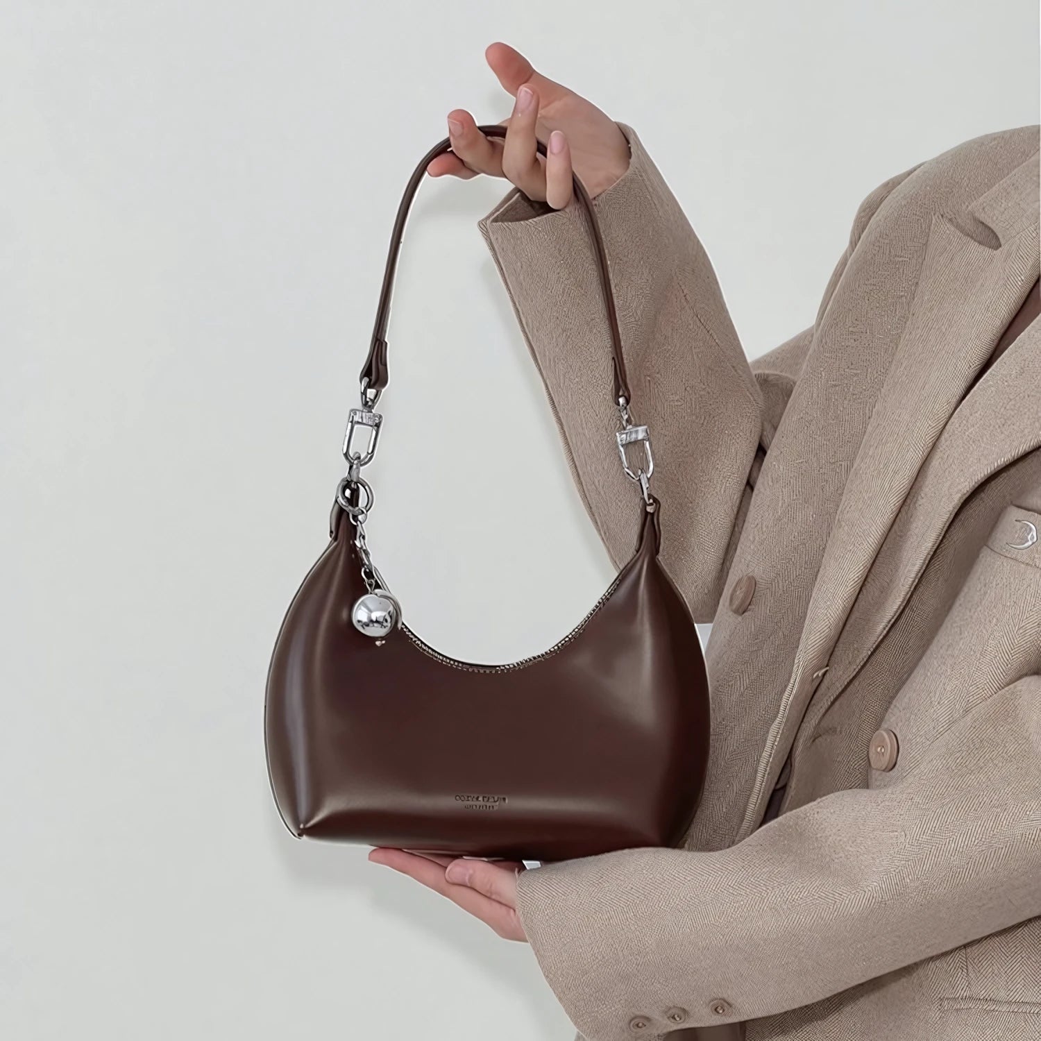 Moon Wink – Glossy Crescent Shoulder Bag