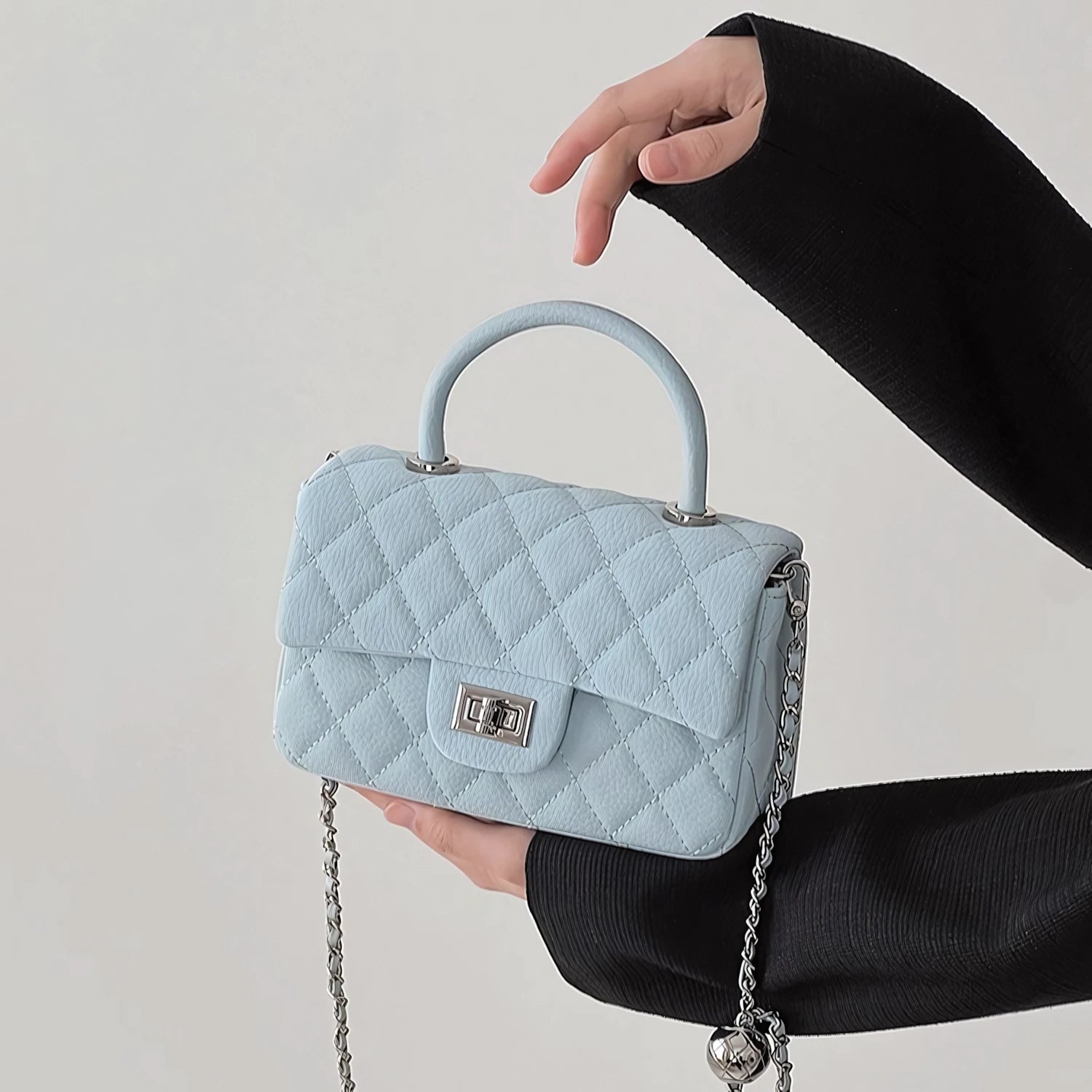 Chic Quilted Chain Crossbody Box Bag