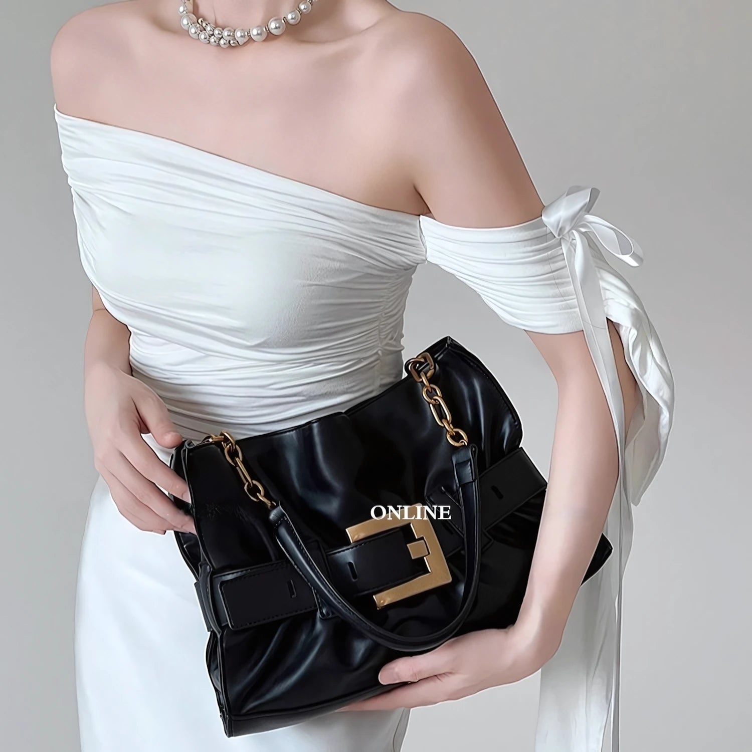 Croissant Fold – Pleated Leather Shoulder Bag