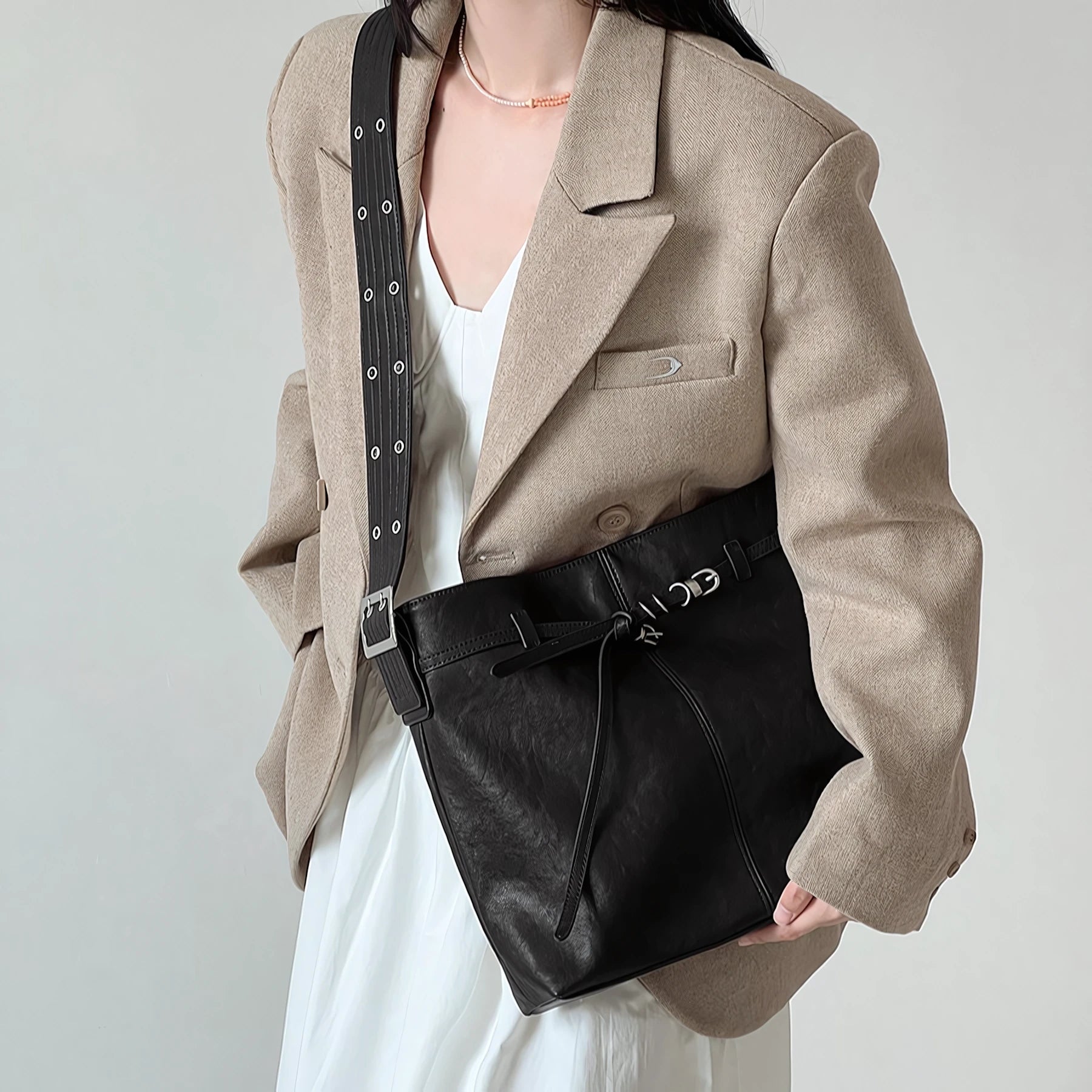 Early Autumn Ease - Wide Strap Bucket Tote