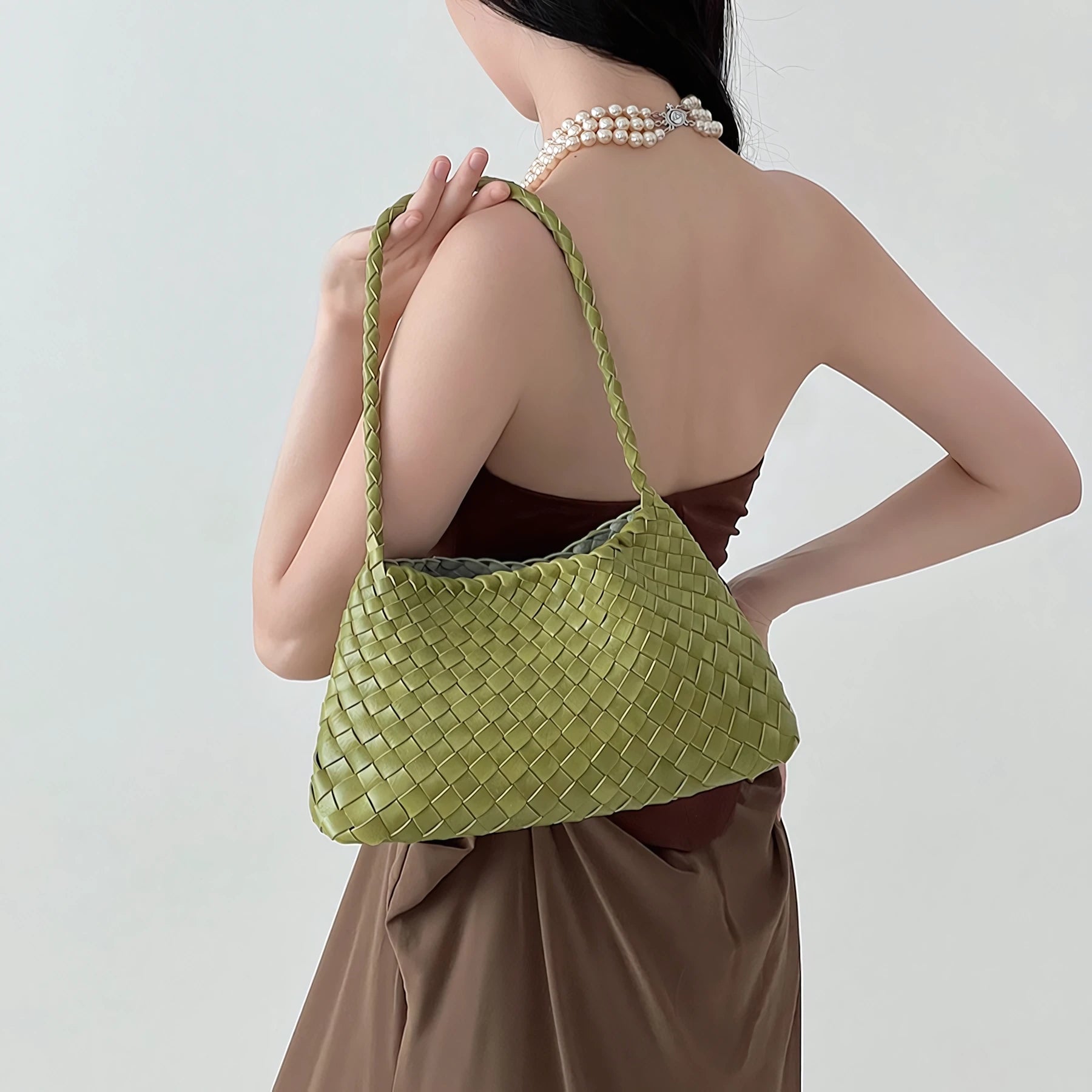 Caramel Canelé – Structured Woven Shoulder Bag