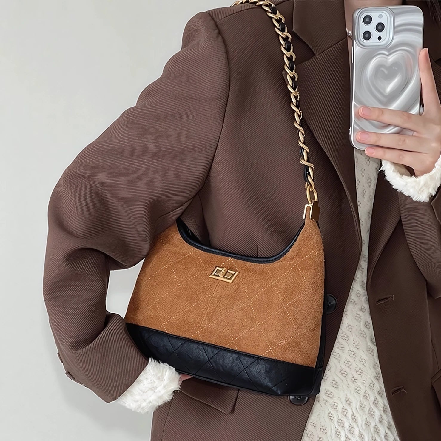 Fireside Manor - Quilted Chain Shoulder Bag