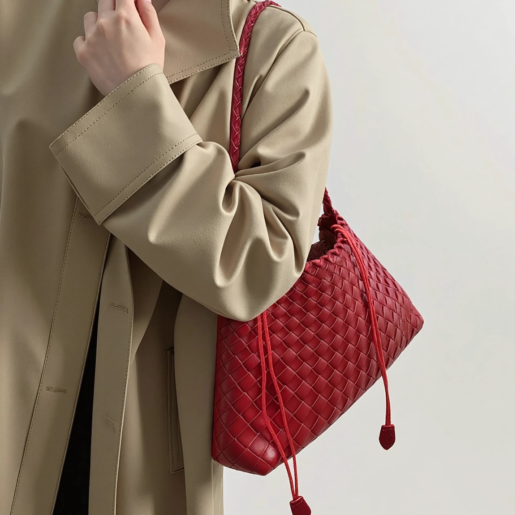 Caramel Canelé – Structured Woven Shoulder Bag