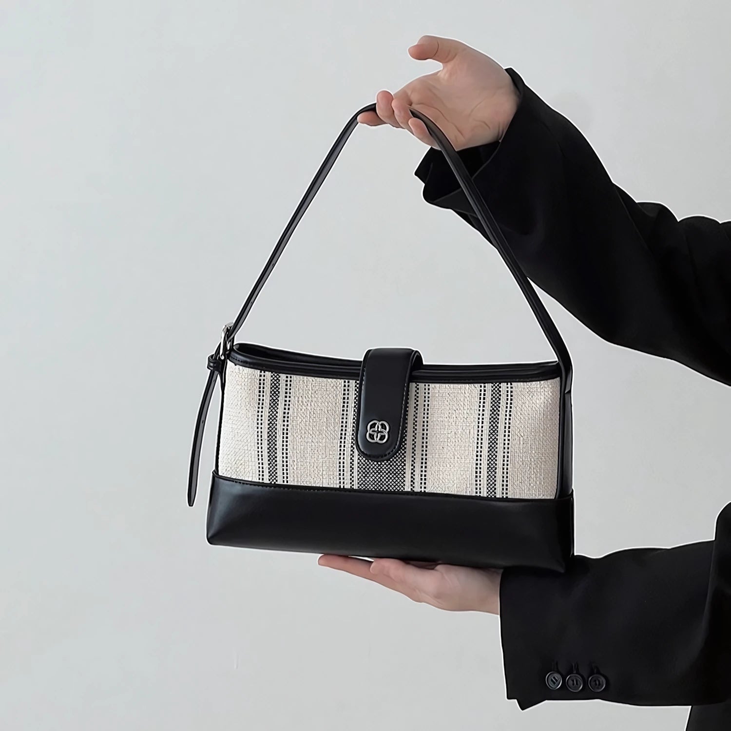 Kite in the Breeze – Linen Stripe Shoulder Bag