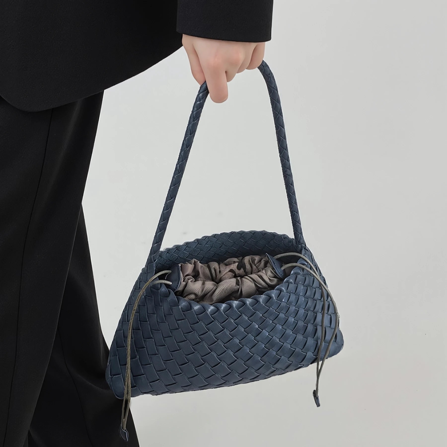 Caramel Canelé – Structured Woven Shoulder Bag