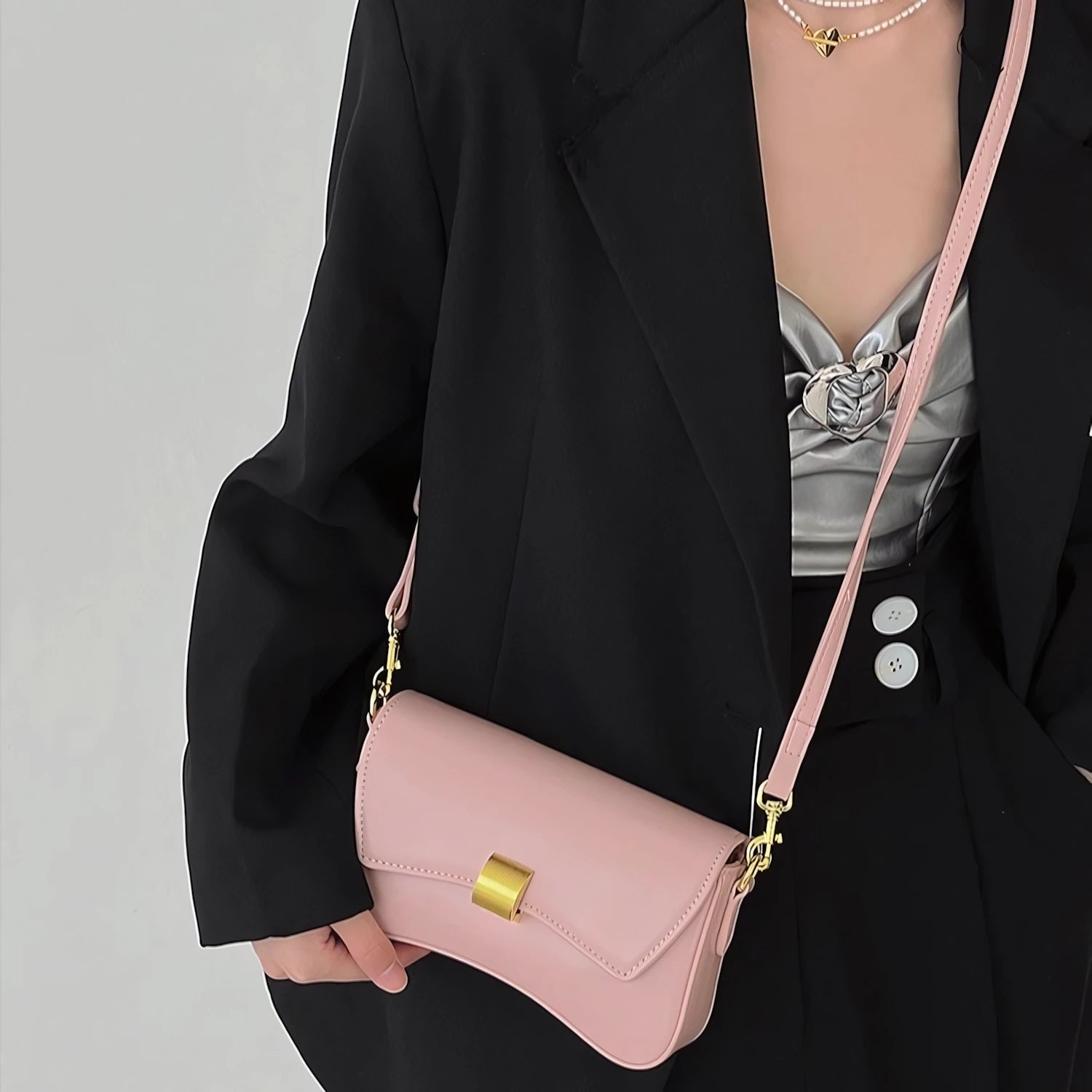 Golden Ripple – Wave-Edge Baguette Bag