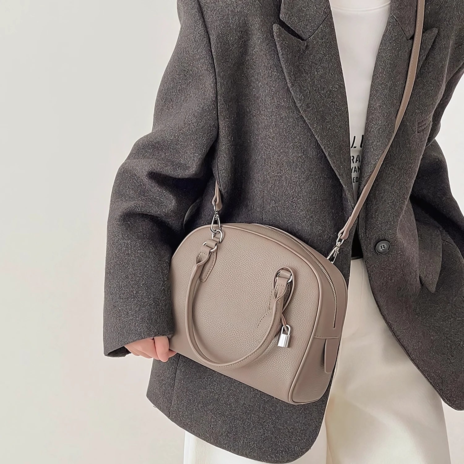 Arc Key - Pebbled Boston Bag