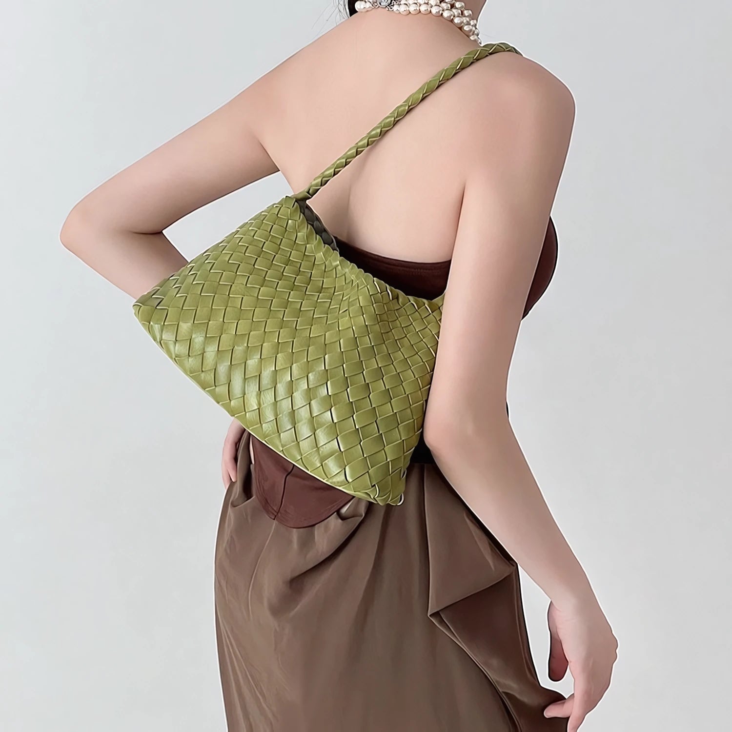 Caramel Canelé – Structured Woven Shoulder Bag