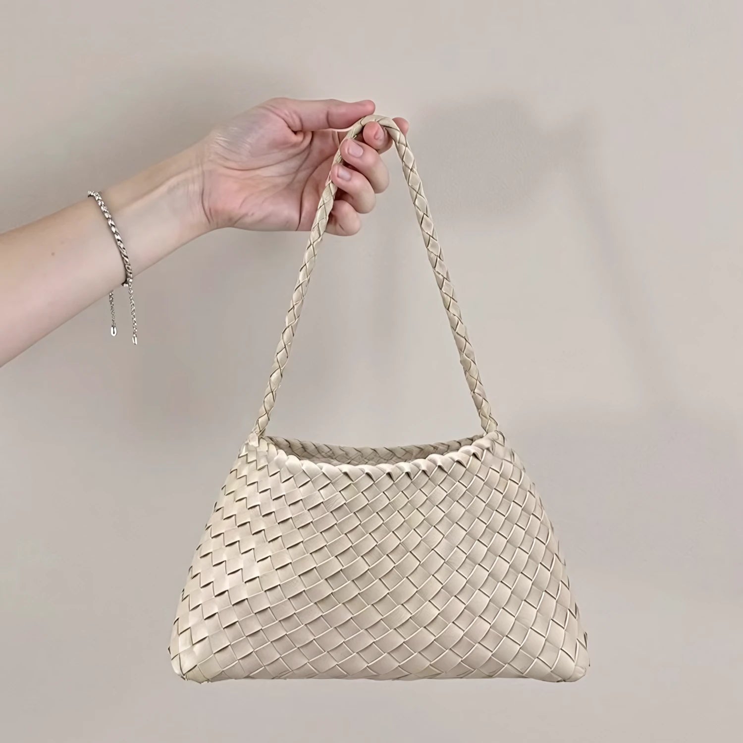Caramel Canelé – Structured Woven Shoulder Bag