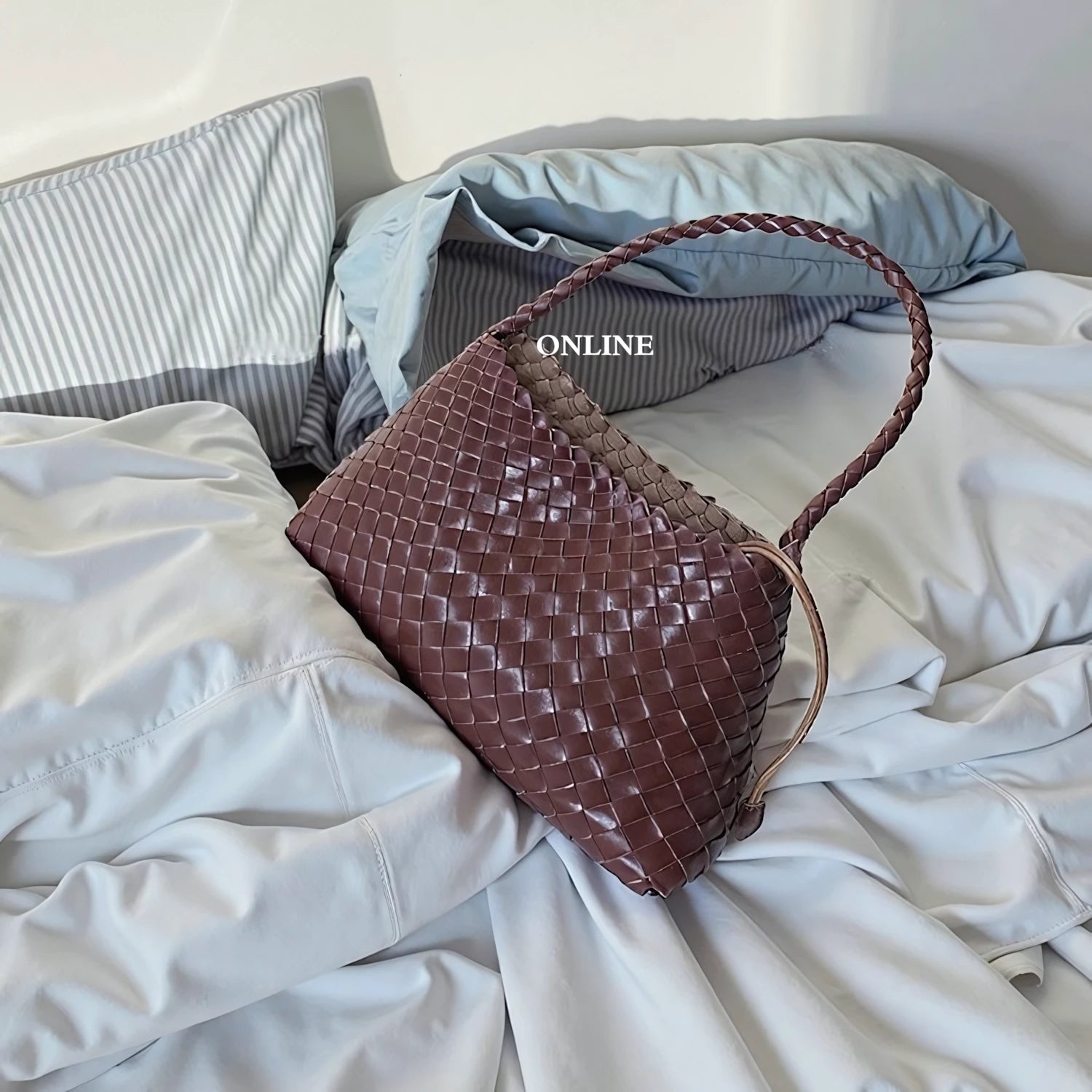 Caramel Canelé – Structured Woven Shoulder Bag