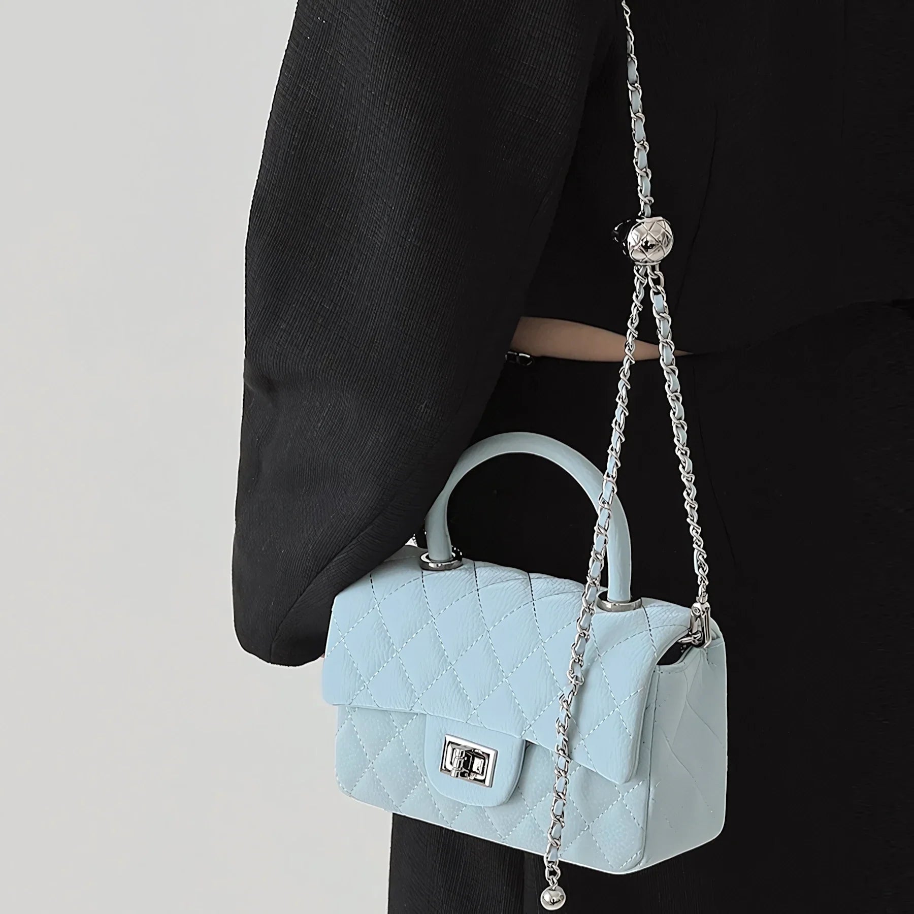 Chic Quilted Chain Crossbody Box Bag