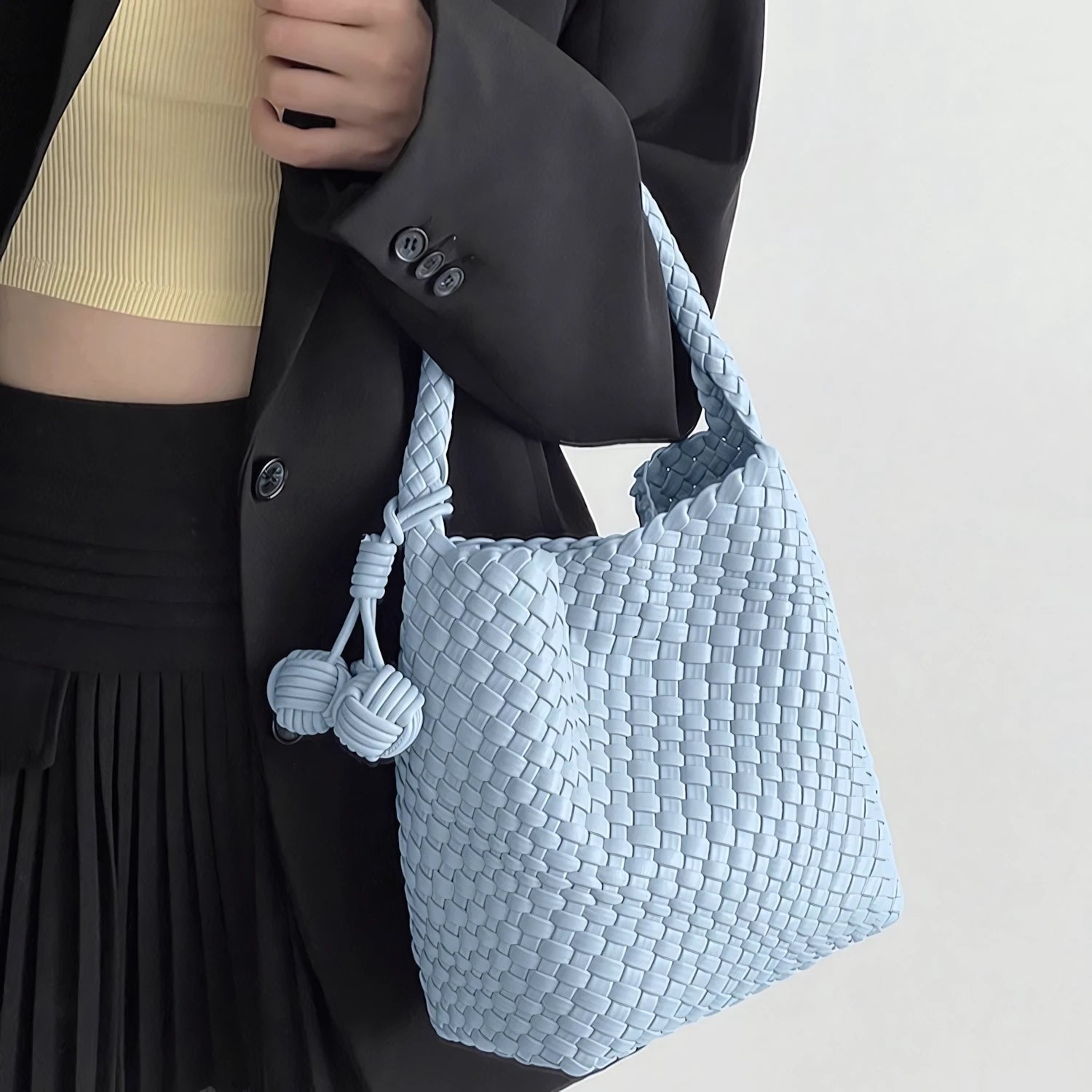 Sweet Knot - Handwoven Bucket Bag