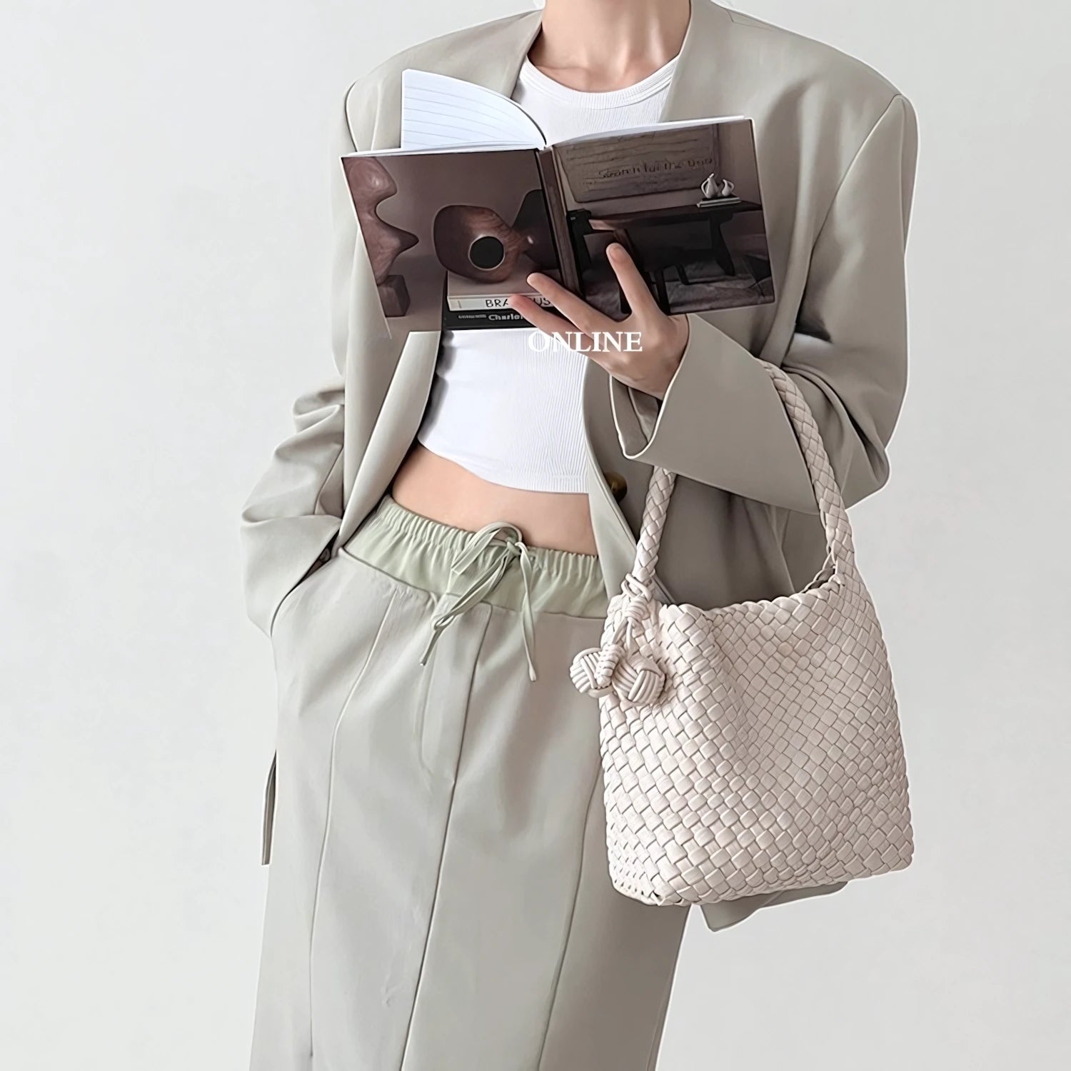 Sweet Knot - Handwoven Bucket Bag