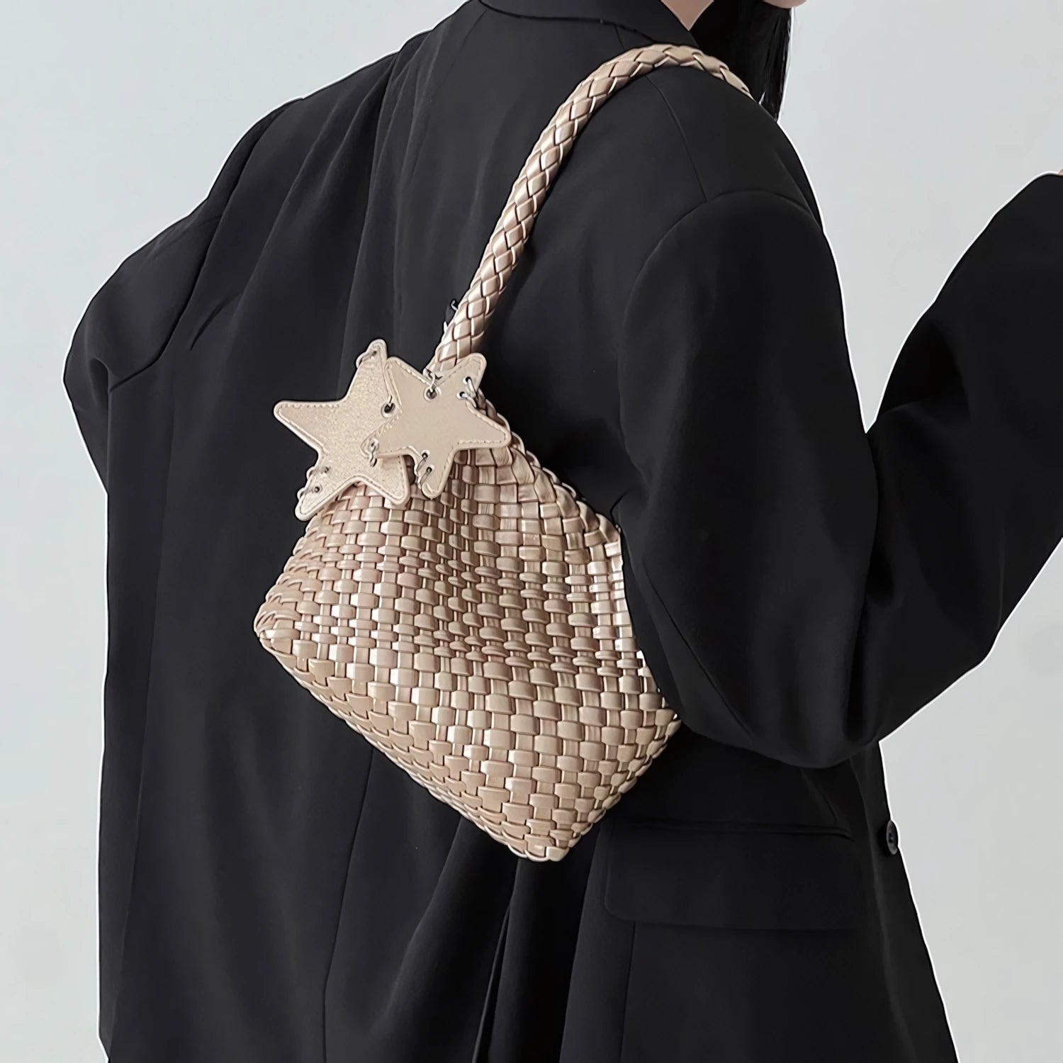 Starshine Knot – Handwoven Bucket Bag