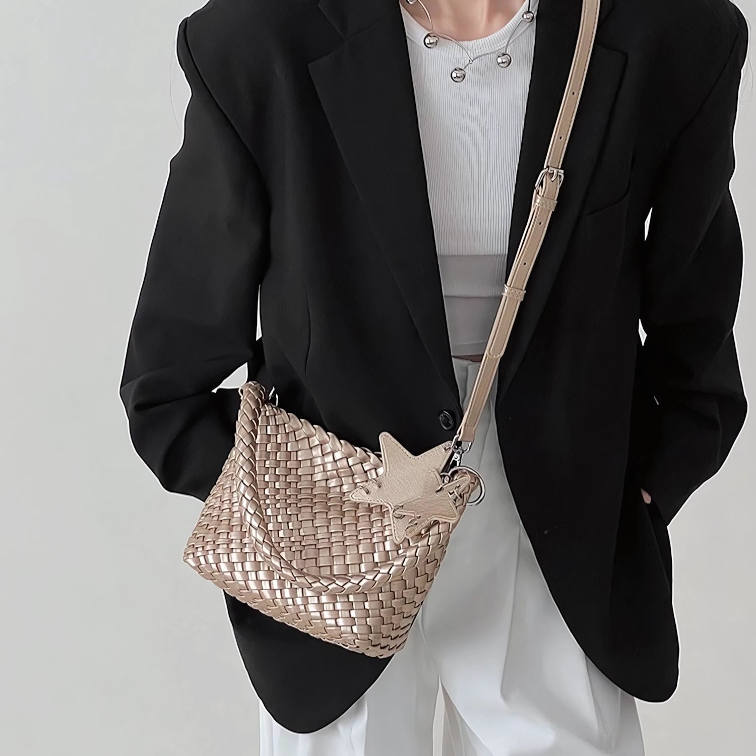 Starshine Knot – Handwoven Bucket Bag