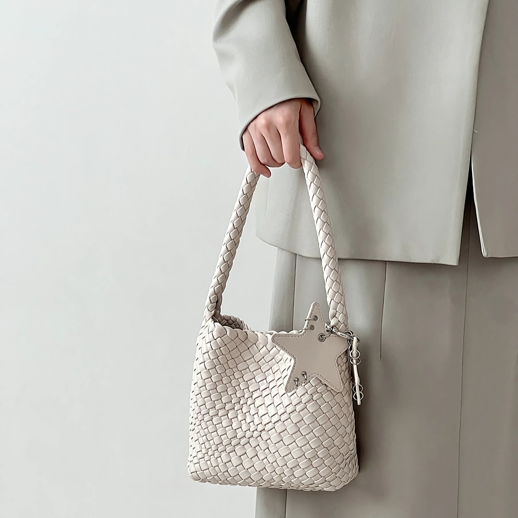 Starshine Knot – Handwoven Bucket Bag