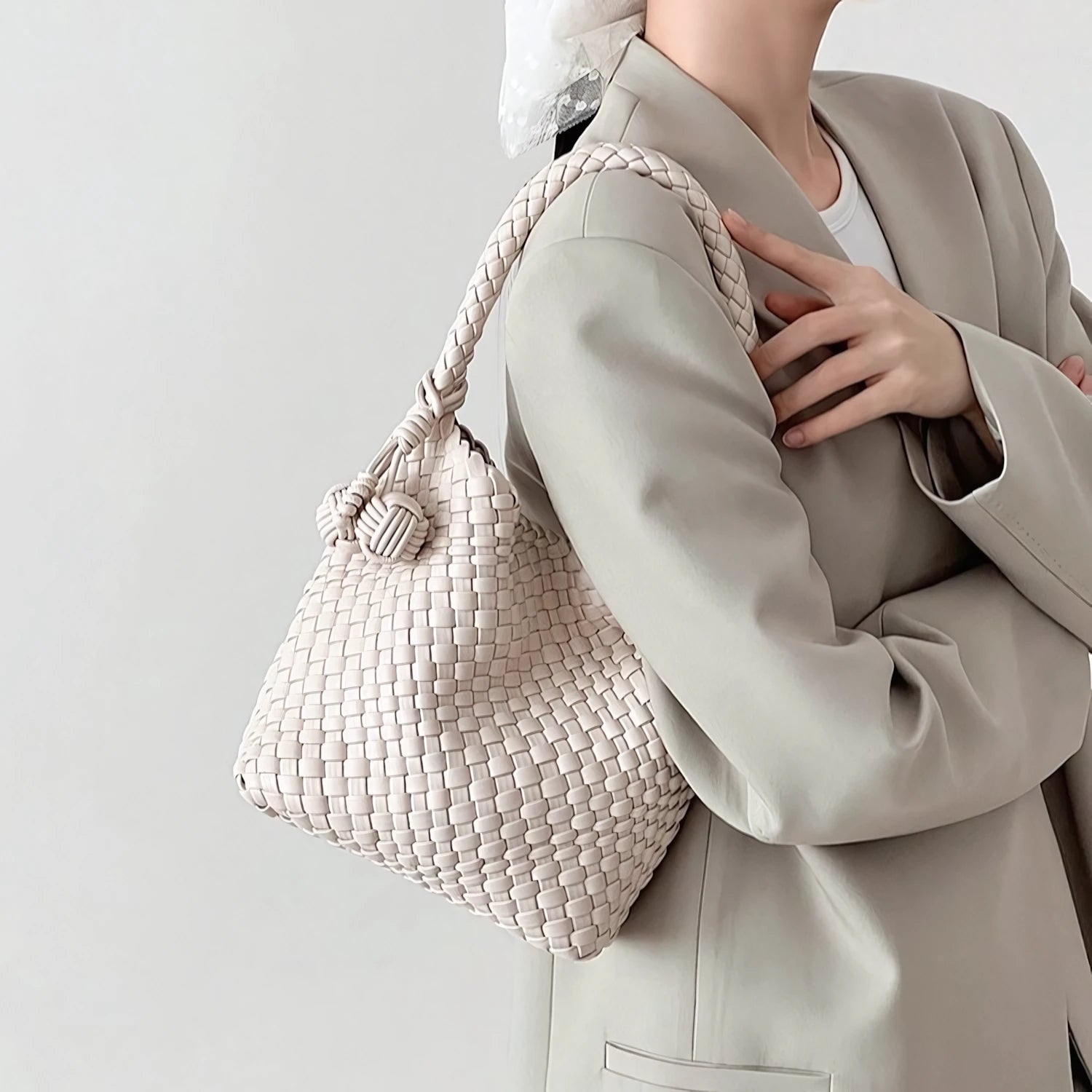 Sweet Knot - Handwoven Bucket Bag