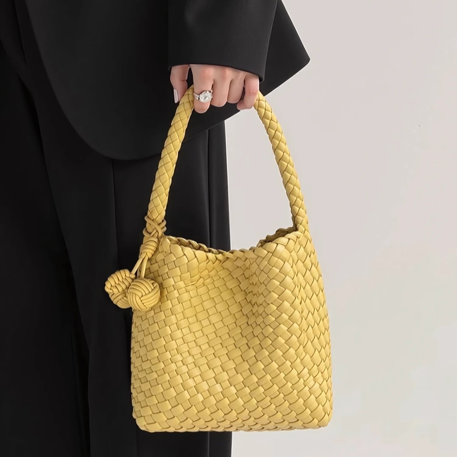 Sweet Knot - Handwoven Bucket Bag