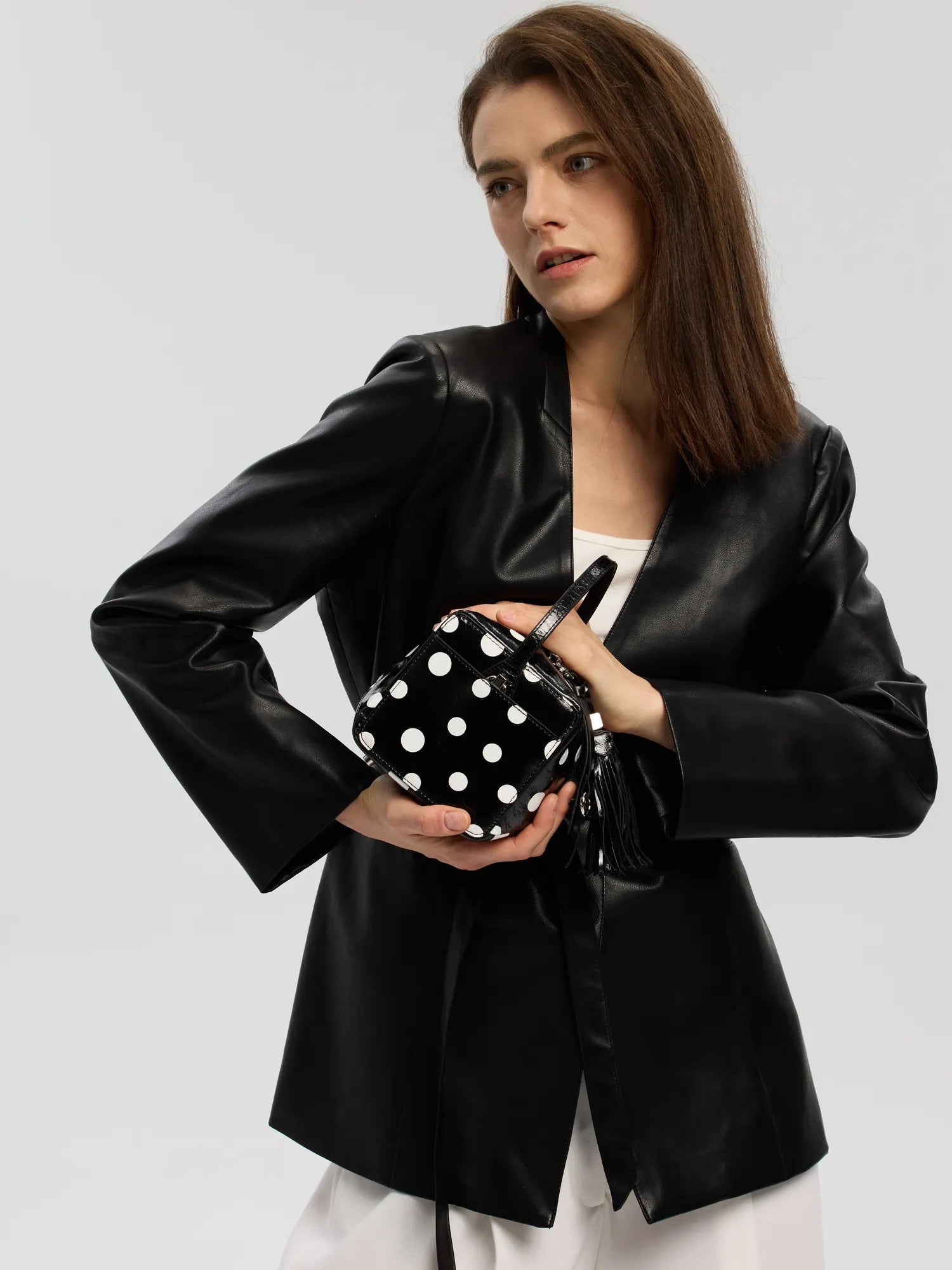 Black Dots Cube · Tassel Box Bag